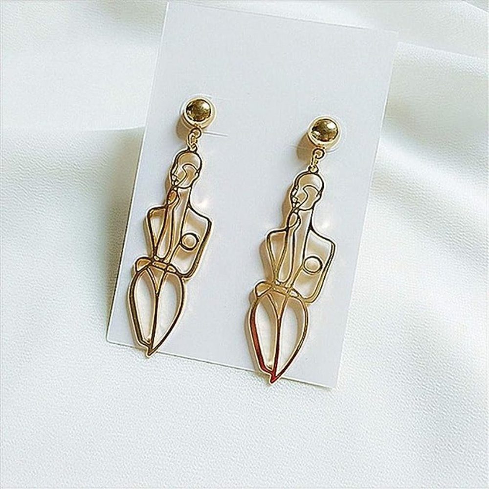 "Celebrate the female form" earrings by Free People - Picture 6 of 6